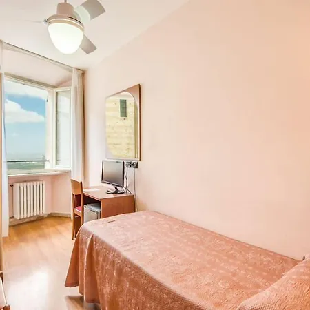 Roma Hotel