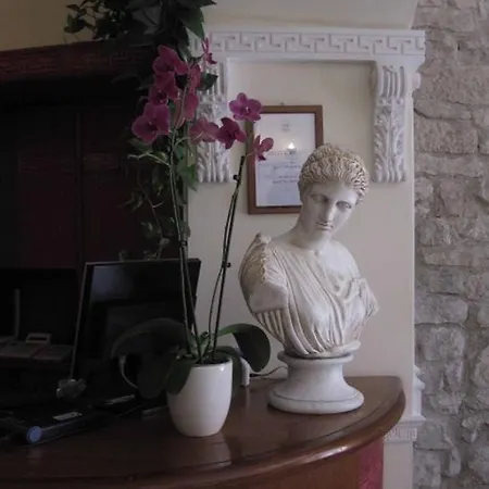 Roma Hotel