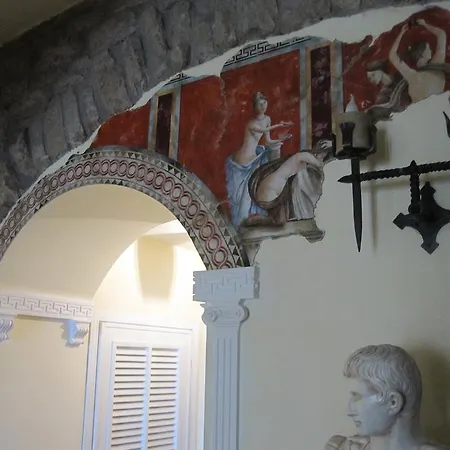 Roma Hotel 3*